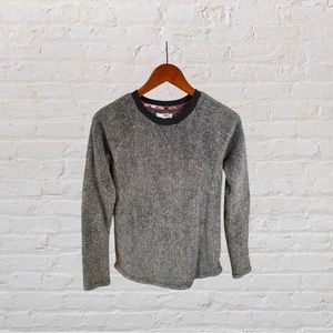 Like new fuzzy sweater